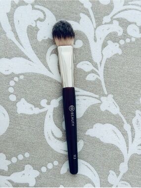 BK BEAUTY - 113 SMALL FLAT POWDER